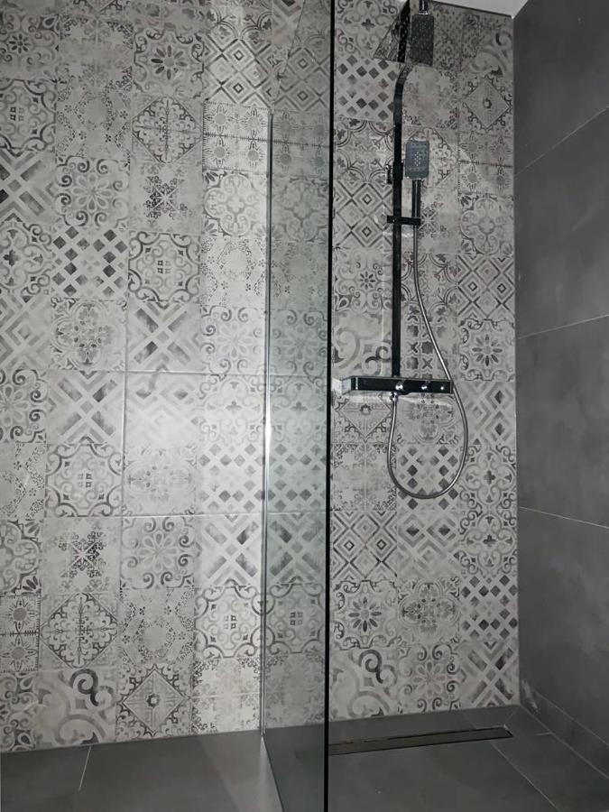 Deluxe Suites Mandic Omiš Zewnętrze zdjęcie